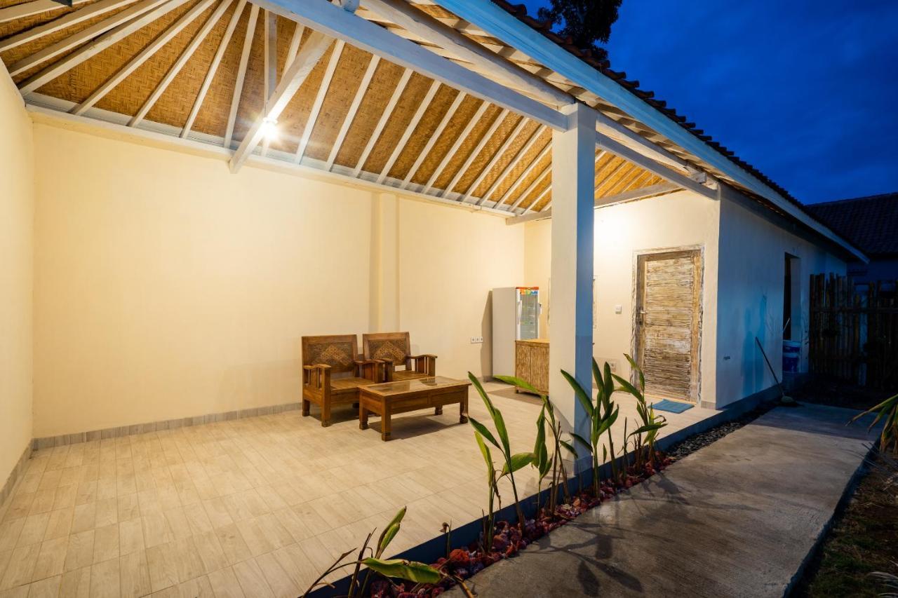 Lembongan Summer Bed & Breakfast Exterior photo