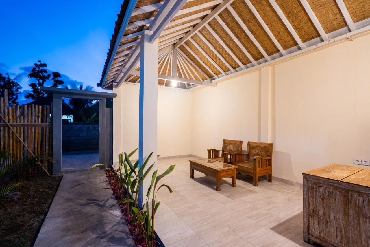 Lembongan Summer Bed & Breakfast Exterior photo